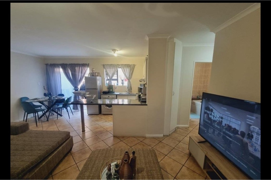 To Let 2 Bedroom Property for Rent in Parklands Western Cape